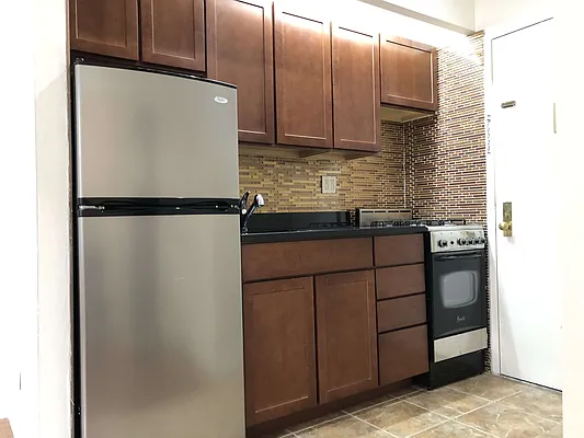 Rented by Meraki Realty LLC | media 4