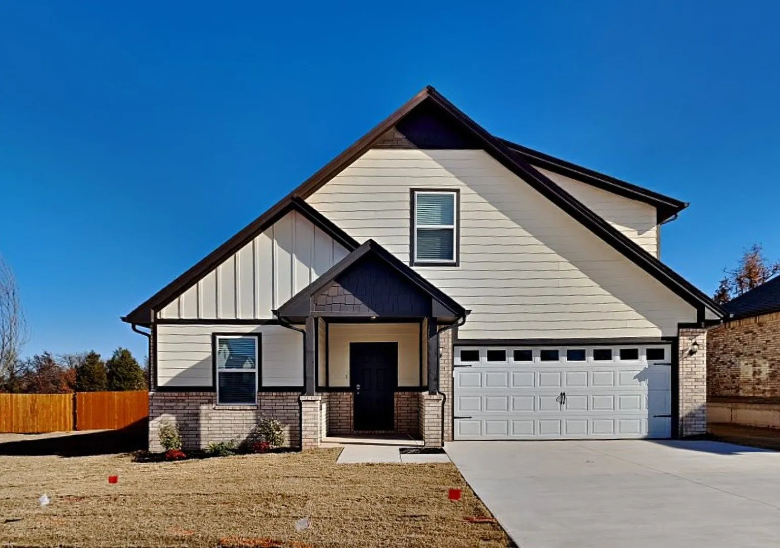 4 Bedroom 3 Bathroom 2 Car Garage Home in Oakdale School District — Photo 2
