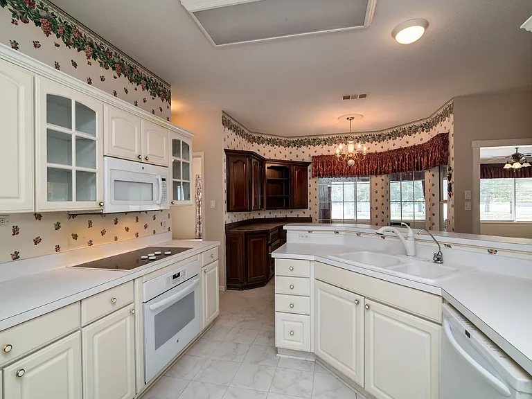 4525 Teasley Ln — Photo 23