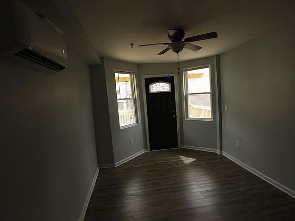 5th image of 1729 Saint Paul St #4