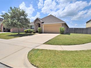 1080 Lasso Ct, Alvin, TX 77511