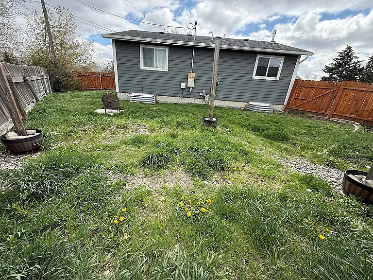 803 Oregon St #B — Photo 24
