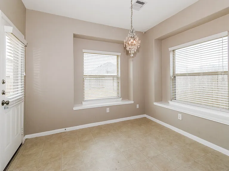 5115 Misty Ln — Photo 6