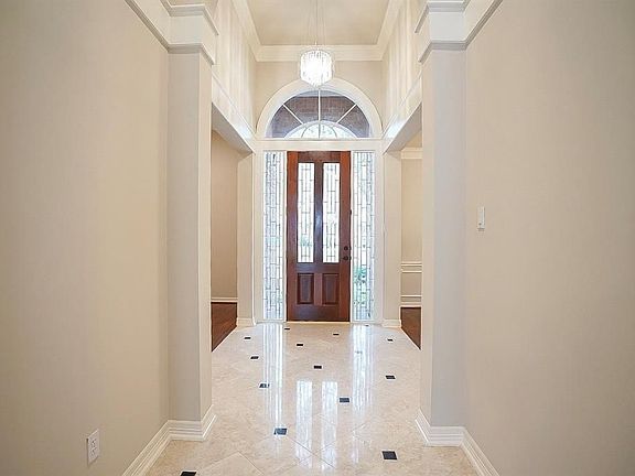 2nd image of 3402 Woodbrook Ln