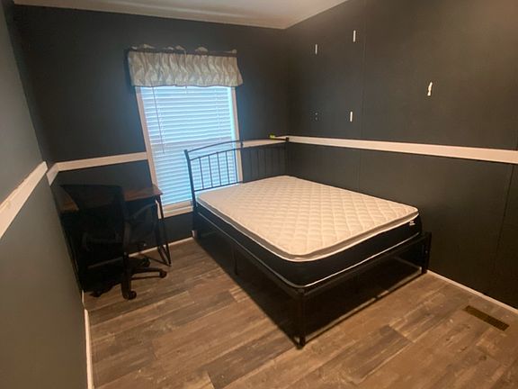 2nd image of 111 Audubon Ave #4