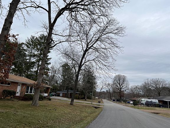 5th image of 1306 Coleman Cir