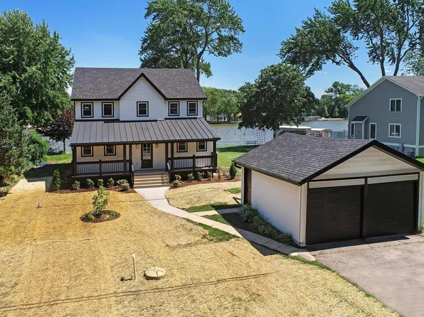 2303 Fairview Ave, Johnsburg, IL 60051