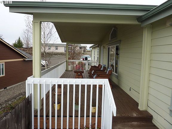 2nd image of 120 Erin Ct