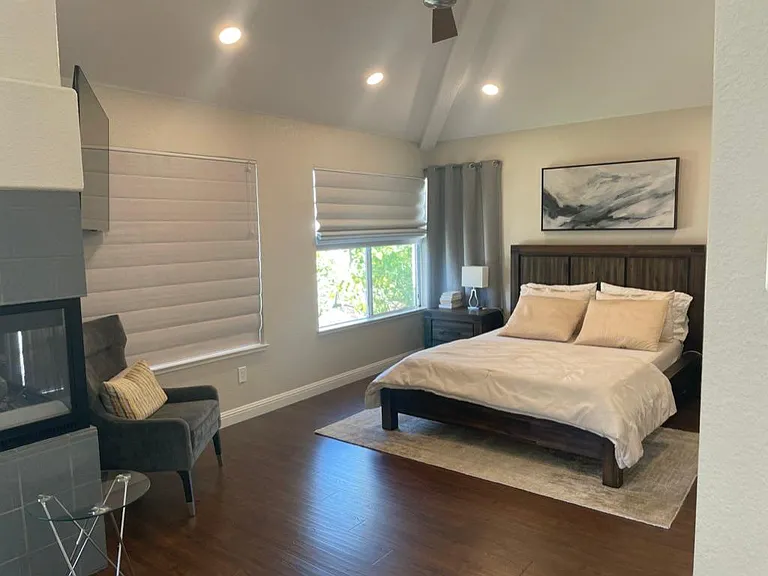 922 Vista Pointe Dr — Photo 2