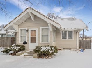 922 E Ovid Ave, Des Moines, IA 50316