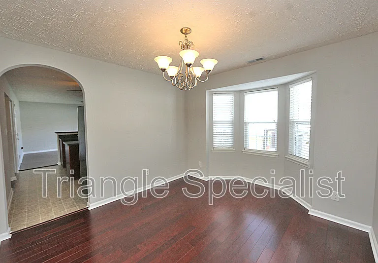 1909 Raj Dr — Photo 6