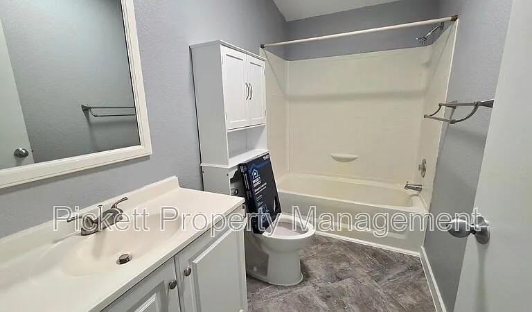 331 Dewatto Rd W — Photo 28