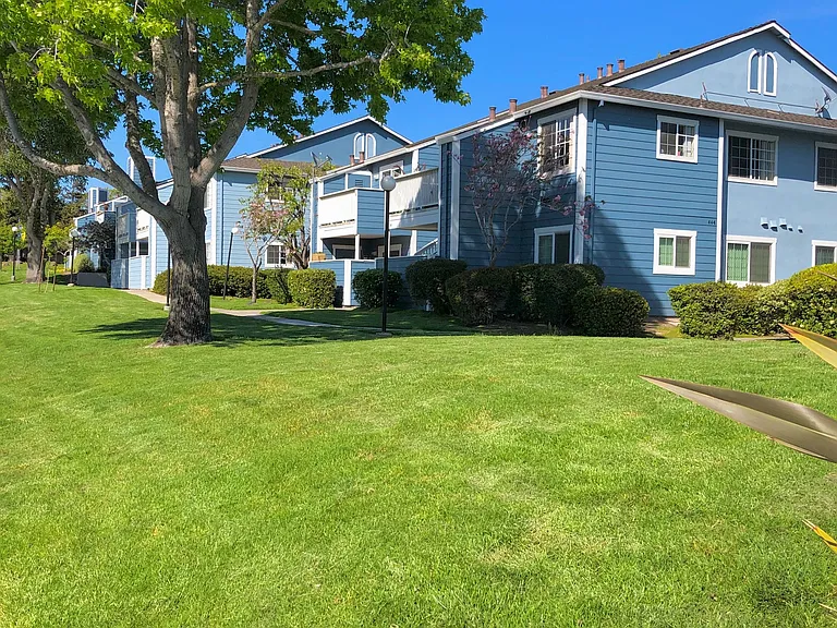 Mariner Village — Photo 2