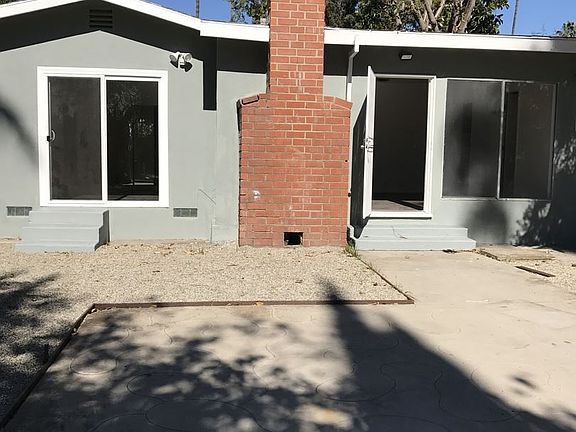 3rd image of 15758 Sherman Way