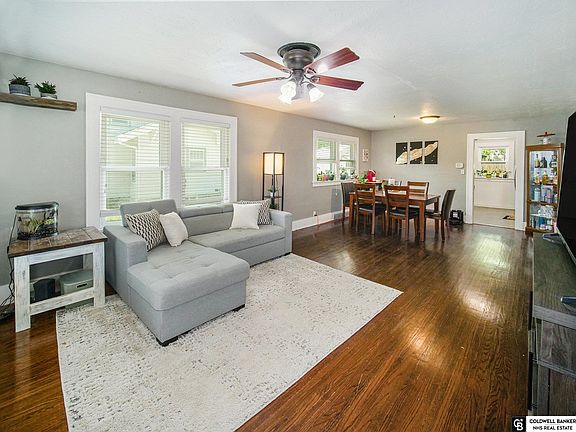 2nd image of 1934 Park Ave