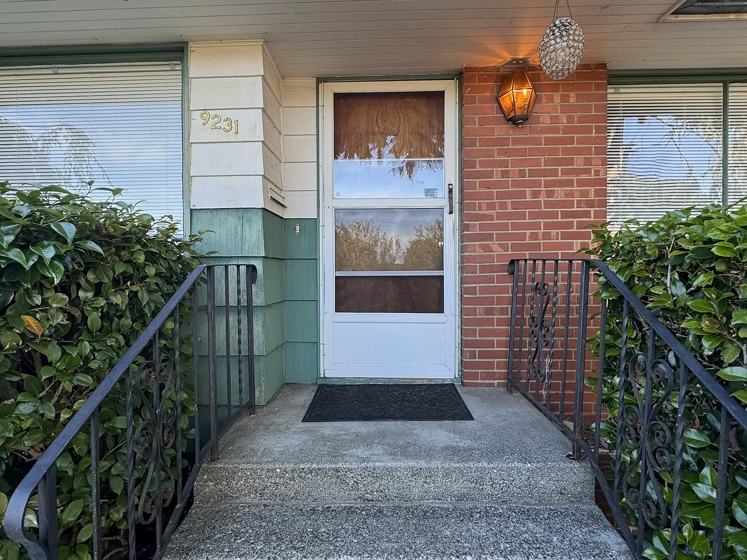 3 bed, 1040 sqft, $2,900 — Photo 3