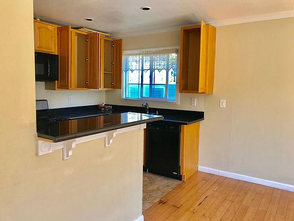 2nd image of 249 San Bruno Ave