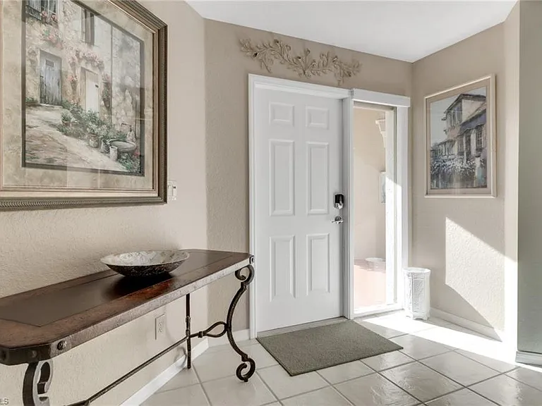 5325 Andover Dr #101 — Photo 3