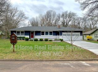 2322 E Langston St, Springfield, MO 65804