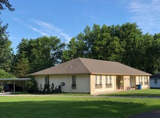 711 Hillcrest Ave, Nixa, MO 65714