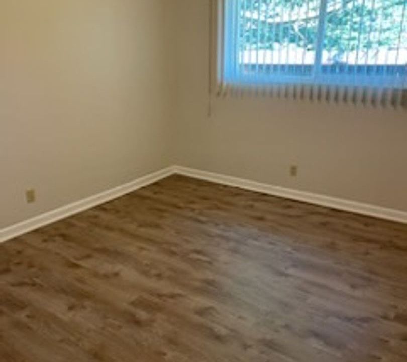 1st image of 765 Los Osos Valley Rd