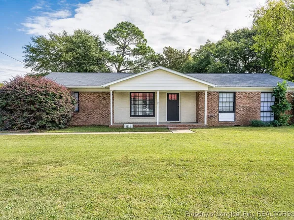 1101 Strickland Bridge Rd, Fayetteville, NC 28304