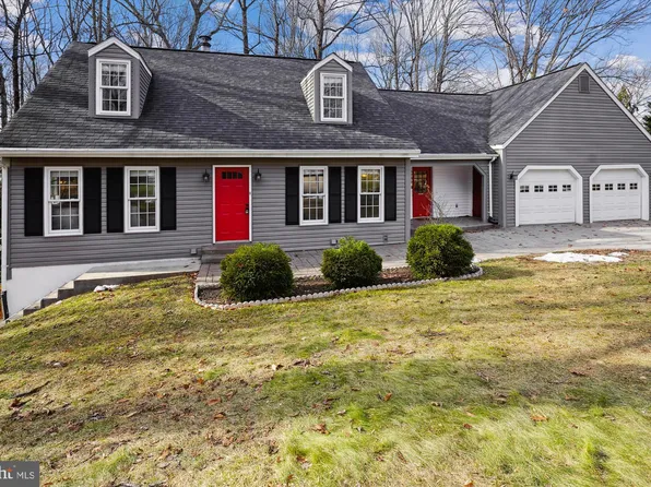 15790 Moncure Dr, Dumfries, VA 22025