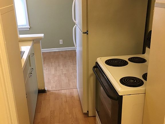4th image of 12700 Shaker Blvd APT 611