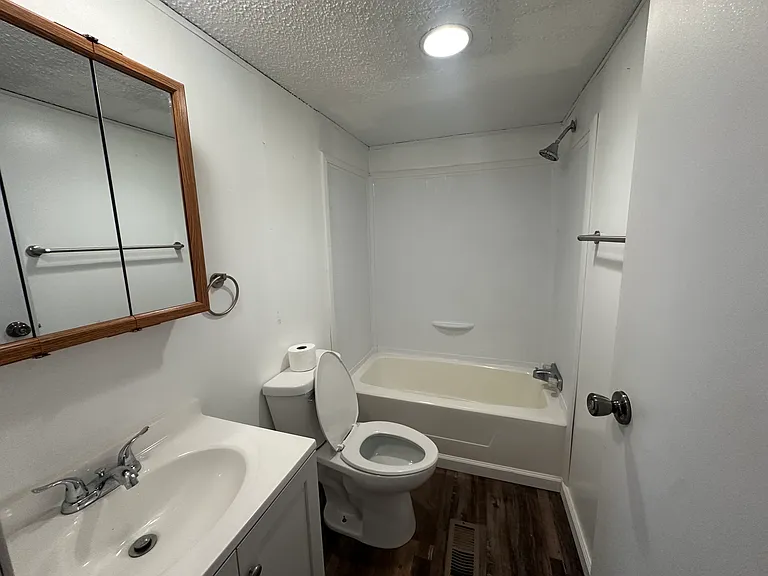 55 E Riling St #110 — Photo 6