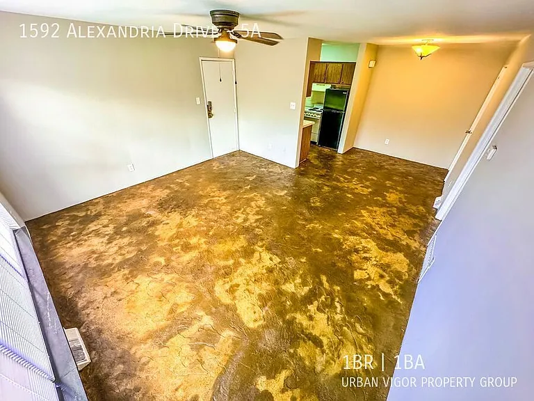 1592 Alexandria Dr #5A — Photo 9