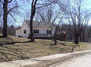 114 N Plane St, Burlington, IA 52601