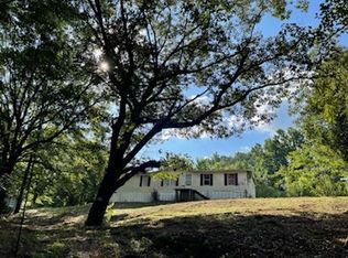 1375 Hull Rd, Sumiton, AL 35148