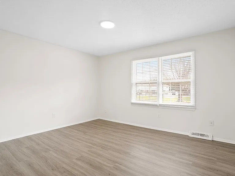 Room 1 Room 1