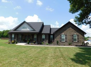 6912 Zion Crossing Ct, Columbia, TN 38401