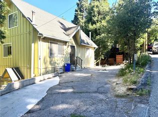 28636 Shenandoah Dr, Lake Arrowhead, CA 92352
