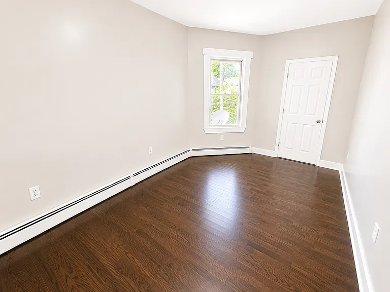 40 Vermont Ave #2 — Photo 9