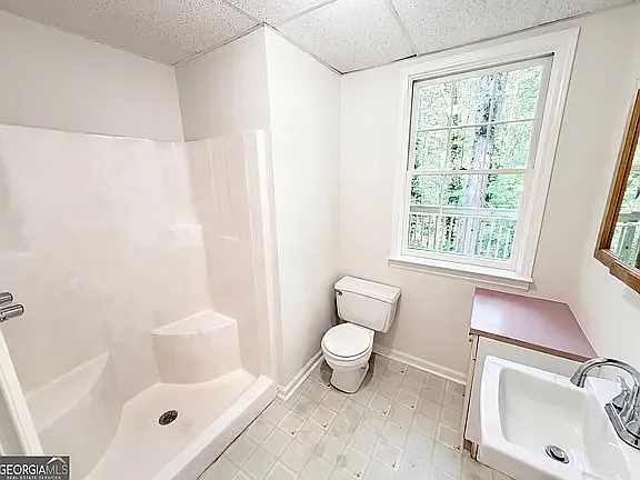 510 Teresa Ln — Photo 2