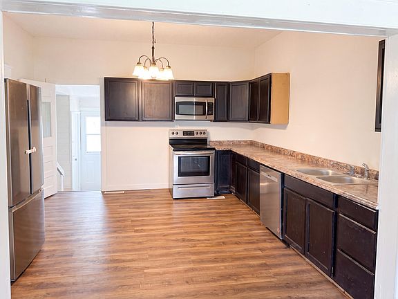 4th image of 205 Kentucky St