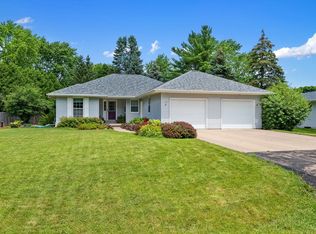 112 Villa Dr, Neenah, WI 54956
