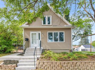 853 Stryker Ave, Saint Paul, MN 55107