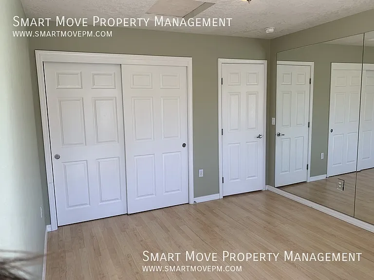 377 W Hale St — Photo 25