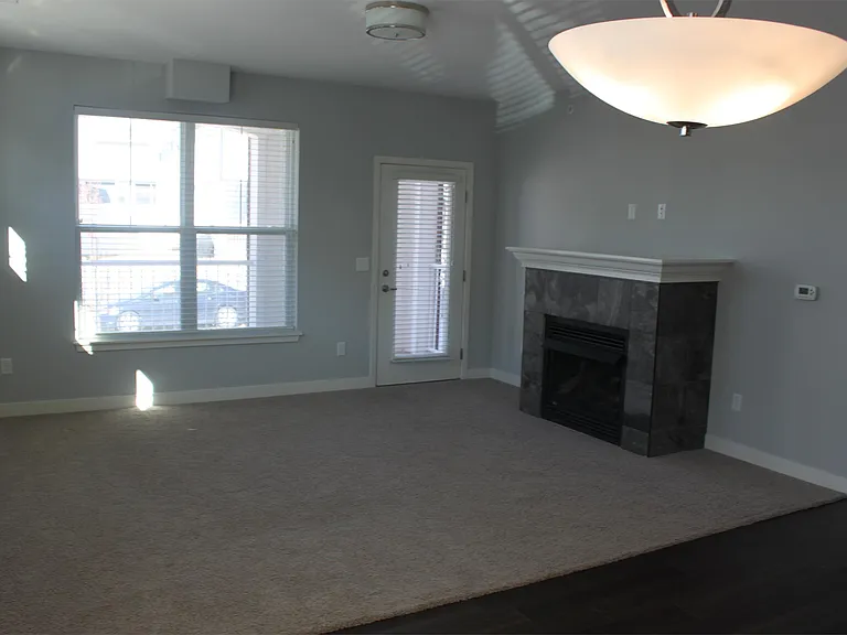 1579 McCleary Ln — Photo 5