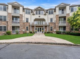 182 Victoria Dr, Bridgewater, NJ 08807