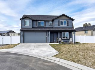 8618 W Pirates Ct, Spokane, WA 99224