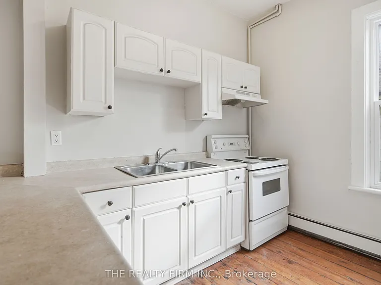 22 Victor St #2 — Photo 6