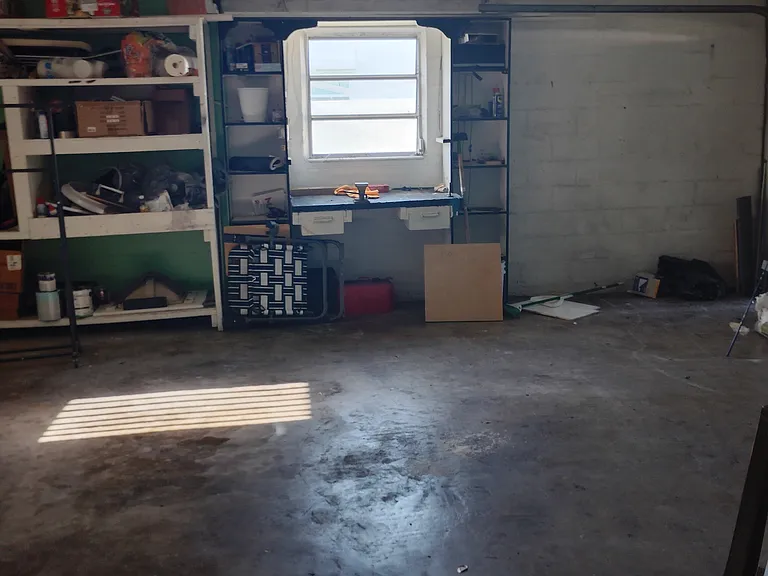 1751 Kenilworth Dr — Photo 24