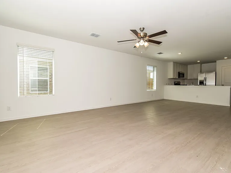 1719 Crossbill St — Photo 6