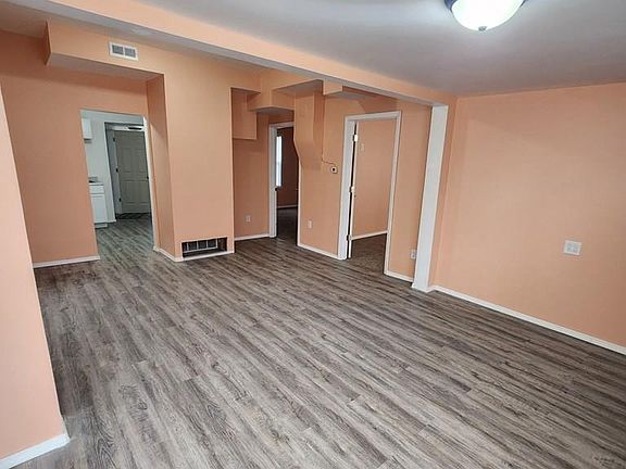4th image of 308 S Garfield Ave