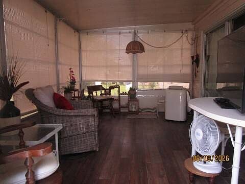 4th image of 1510 Ariana St #319