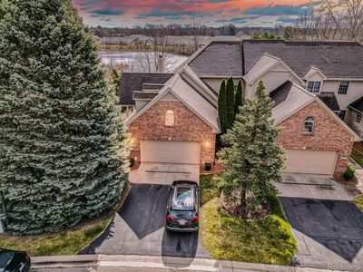 8011 Woodstone Dr, Grand Blanc, MI, 48439